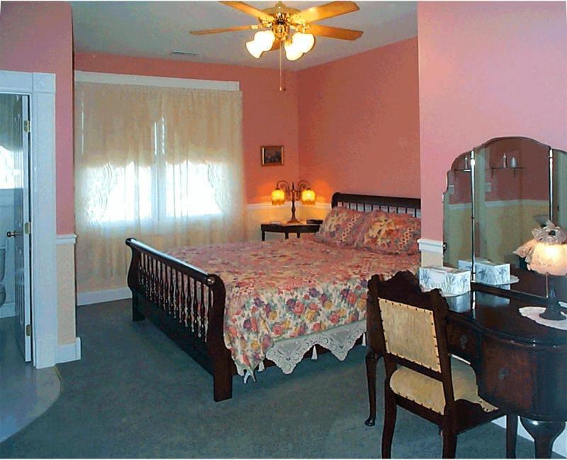 Victorian Veranda Country Inn Lawrence Habitación foto